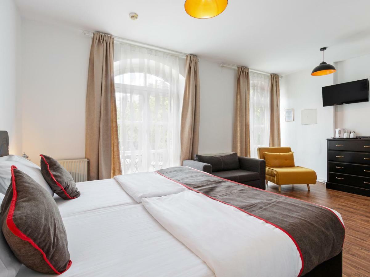 Oyo Hotel Matzbach Berlin Eksteriør billede